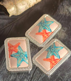 Design ocean‑inspired bracelets with rectangular starfish 2 hole slider beads. The detailed silver border and soft peach panel pop against turquoise howlite, pearls, and Czech glass. Use the dual channels to connect bead‑woven straps or simple stringing, then taper with seed beads for clean spacing. Great as pendant connectors and lightweight earring centers. Versatile metal beads, spacer/connector components, and findings for coastal DIY projects.