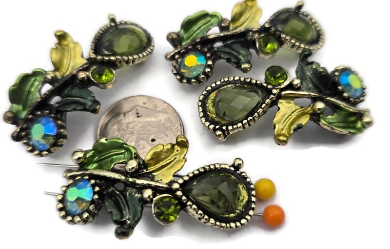 2 hole slider beads (Qty 4) Metal Olivine Cz Rhinestones Floral Flower for Beading, Jewelry Making - Necklaces Bracelets 818-N3
