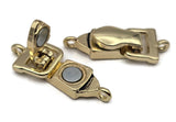Professional, polished, and practical—these gold fold over magnetic clasps check every box. The locking cover shields a strong magnet, creating secure magnetic clasps for single strand bracelets and necklaces. Attach with ease through the integrated loop. They’re a better everyday choice than lobster clasps or toggle clasps, offering one‑hand convenience and a luminous gold color that complements gemstone and chain designs.